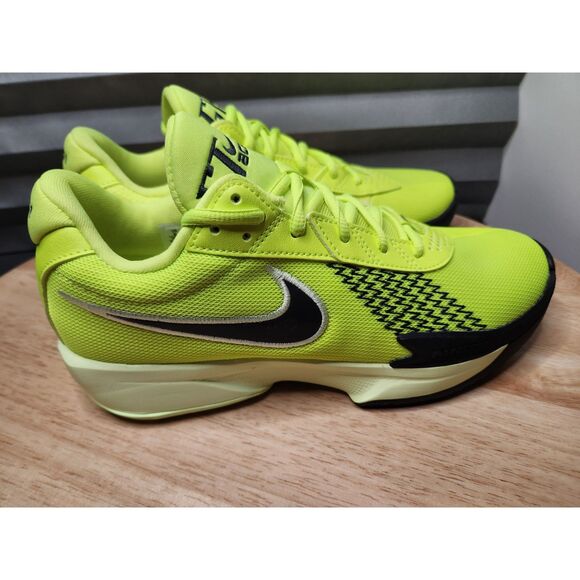 Nike G.T. Cut Academy 3 Basketball Shoes Men's 8 Women's 9.5 - Picture 4 of 9